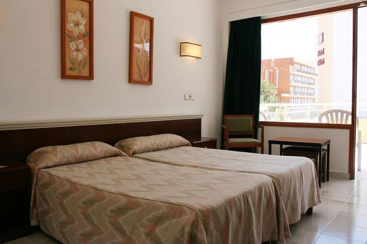 Hotel La Nina Cala Millor  Exteriör bild